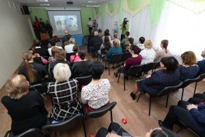 В СОШ № 13 г. Астрахани прошла торжественная церемония открытия парты Героев